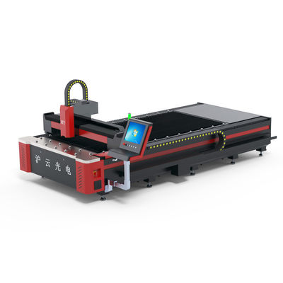 3000w 4000w 레이저 절단 기계는 HIWIN 가이드레일을 사용하여 스테인리스 스틸 시트를