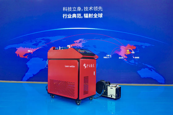 SMC 휴대용 레이저 절단 기계 1000W 1500W 2000W 3000W 휴대용 섬유 레이저 용접기