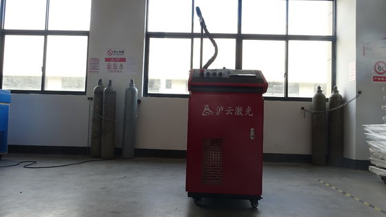 SMC 휴대용 레이저 절단 기계 1000W 1500W 2000W 3000W 휴대용 섬유 레이저 용접기