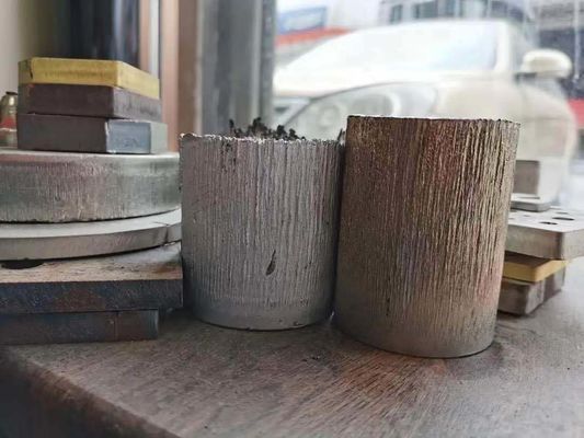 고 정밀성 소 파이프 레이저 파이프 절단 기계 연속 물결 작동