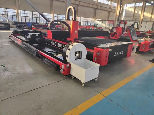 1500mm * 3000mm 금속 절단 기계 산업 레이저 장비 1000W CNC 섬유 레이저