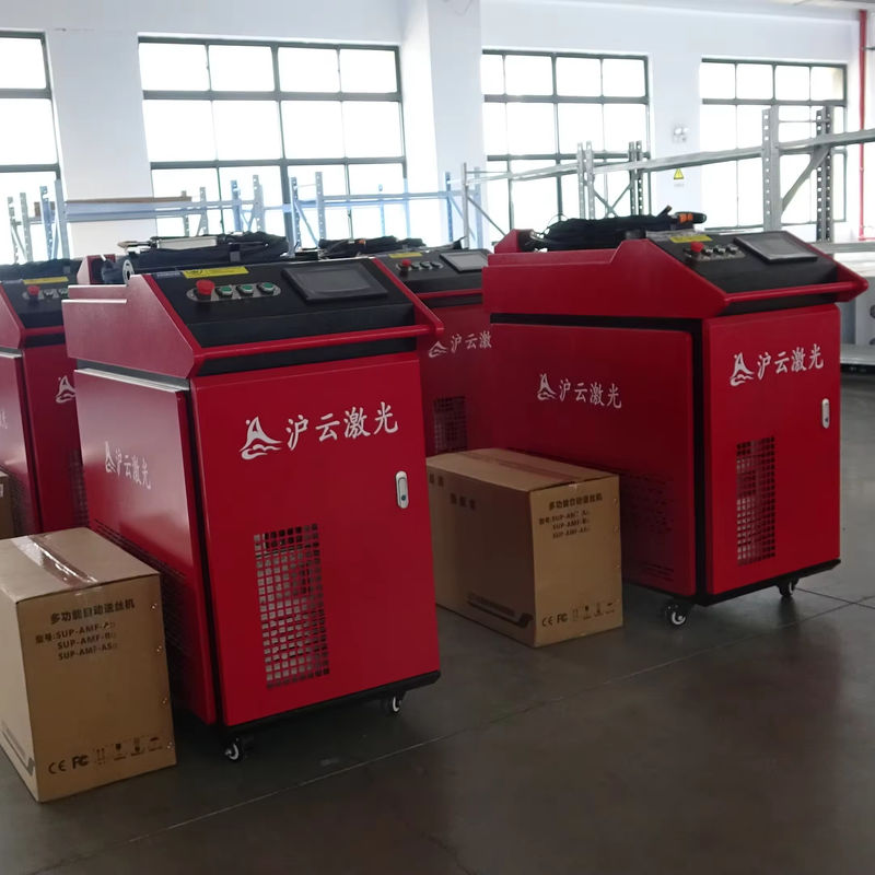SMC 휴대용 레이저 절단 기계 1000W 1500W 2000W 3000W 휴대용 섬유 레이저 용접기